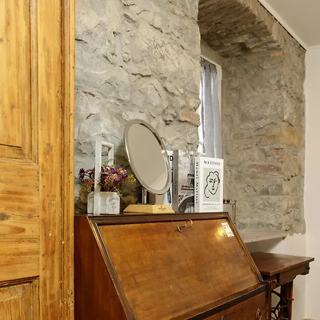דירה Pietra, Legno E Versi, Casa Carducci A טריאסטה