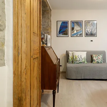 דירה Pietra, Legno E Versi, Casa Carducci A טריאסטה